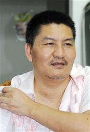 45岁男子第15次参加高考 离三本线差64分(图)
