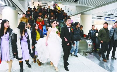 �人���׶ԡ��������ˡ� �������鳵���ף���ͼ